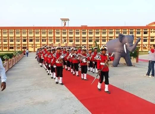 Parade 3